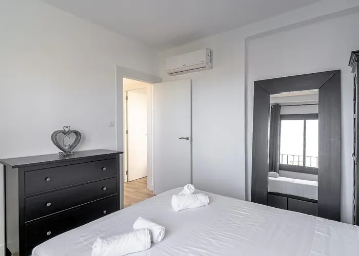 Marina Vista Paradise Casasol 네르하