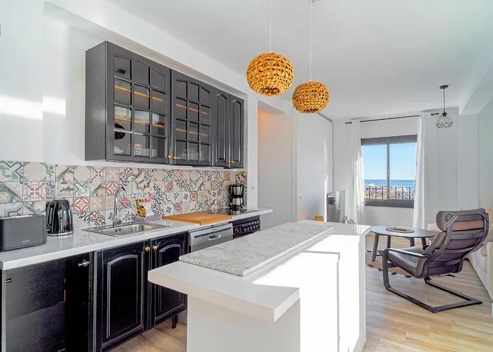 Marina Vista Paradise Casasol *